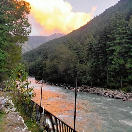 The White House Hotel Kasol Luaran gambar