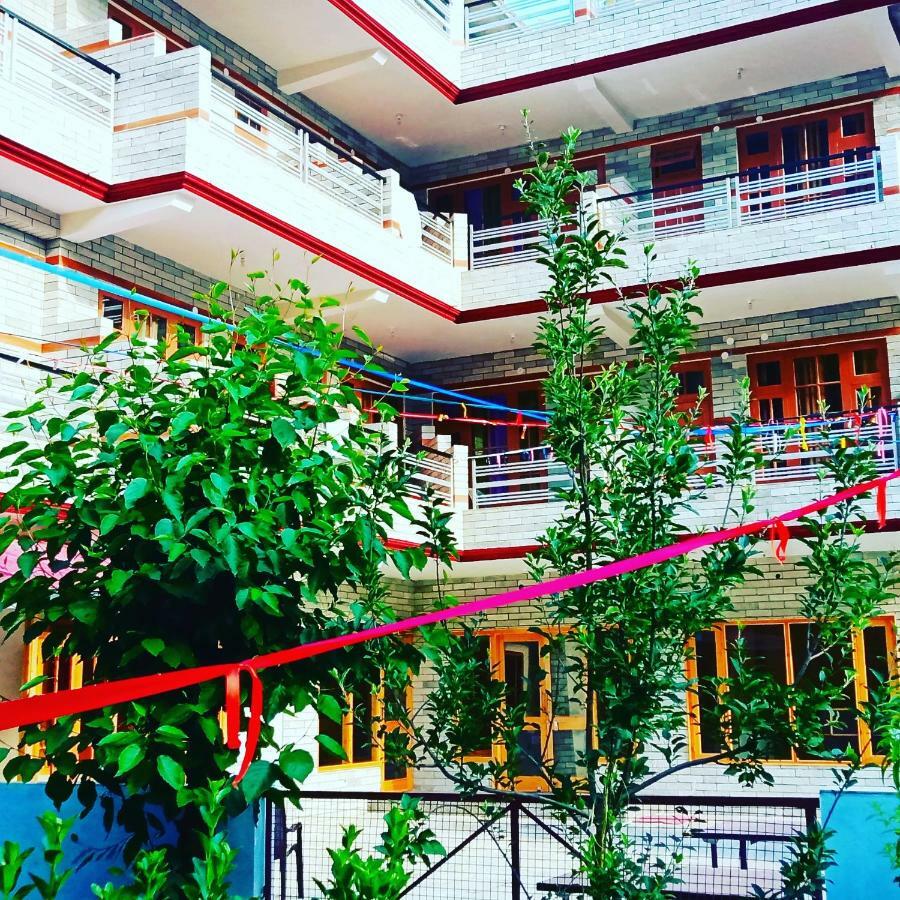 The White House Hotel Kasol Luaran gambar
